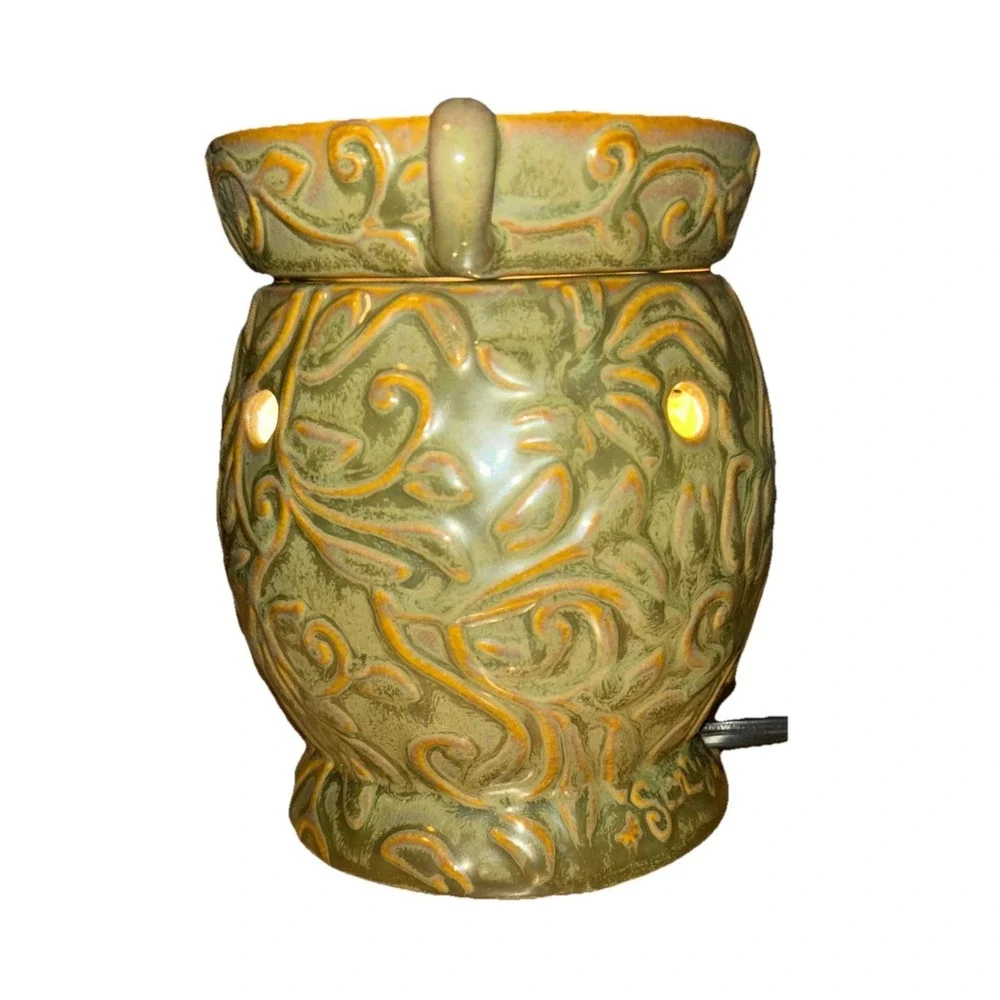 Scentsy Cyprus Island Collection Wax Warmer in a Sage Green Design 2009